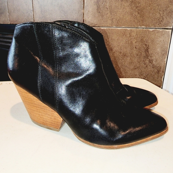 Eileen Fisher Shoes - EILEEN FISHER Blk Italian Trail Leather Stacked Wood Heel Zip Ankle Booties 7.5